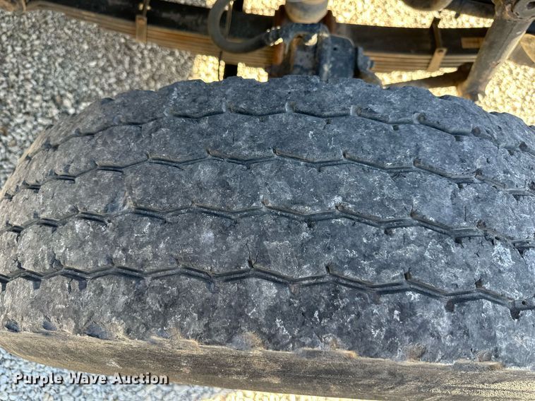 image for item DR2709 2006 International  7400 dump truck