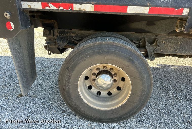 image for item DR2709 2006 International  7400 dump truck