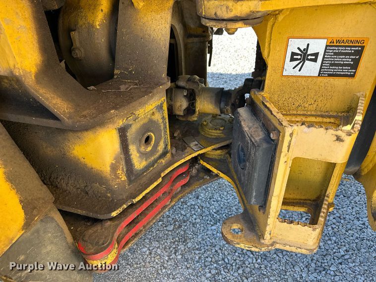 image for item DR2710 2003 John Deere  250D haul truck