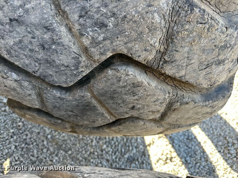 image for item DR2710 2003 John Deere  250D haul truck