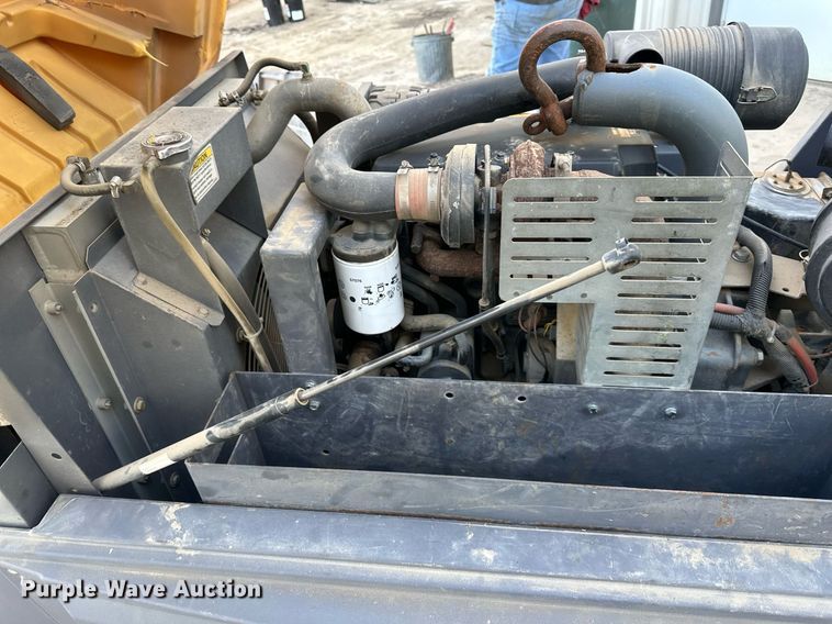 image for item DR2723 Atlas copco  XAS185JD7 air compressor