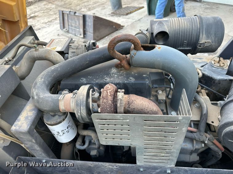 image for item DR2723 Atlas copco  XAS185JD7 air compressor