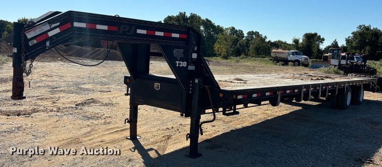 image for item DS2532 2016 PJ equipment trailer