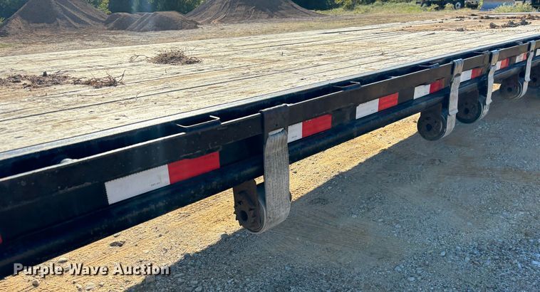 image for item DS2532 2016 PJ equipment trailer