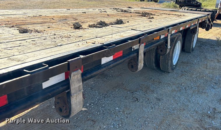 image for item DS2532 2016 PJ equipment trailer