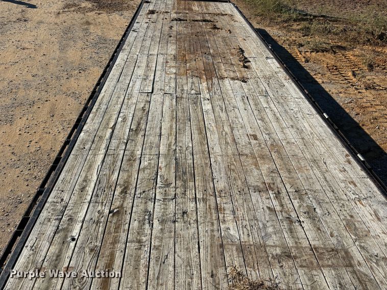 image for item DS2532 2016 PJ equipment trailer