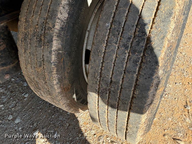 image for item DS2532 2016 PJ equipment trailer