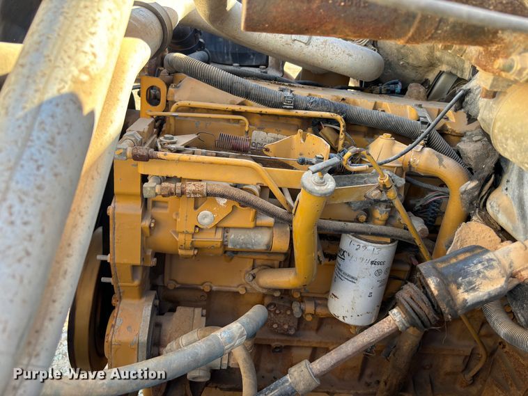 image for item DS2534 1998 GMC C7500 water truck