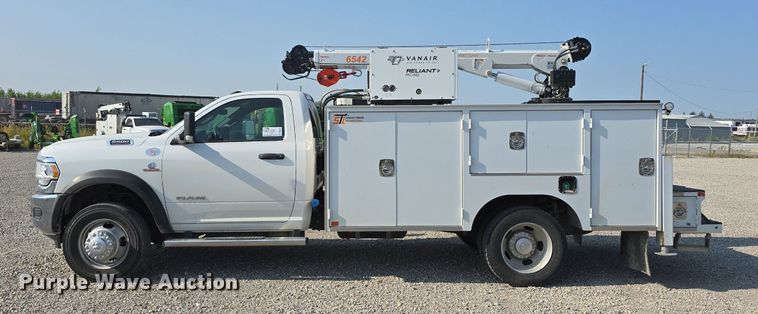 image for item DS4831 2021 Dodge Ram 5500HD utility / service truck