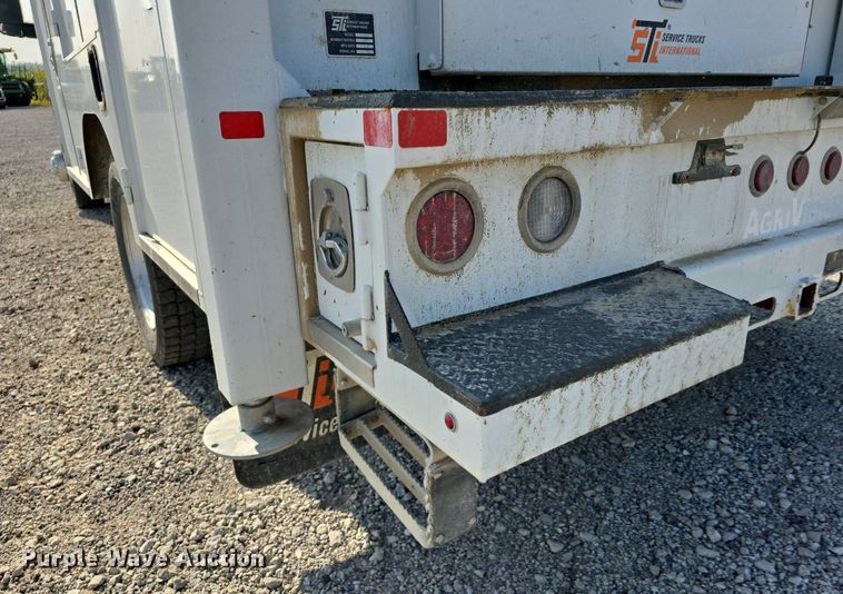 image for item DS4831 2021 Dodge Ram 5500HD utility / service truck