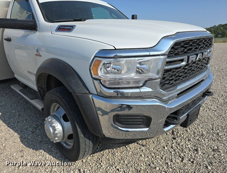 image for item DS4831 2021 Dodge Ram 5500HD utility / service truck