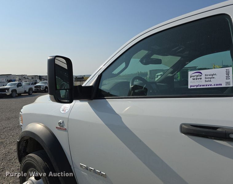 image for item DS4831 2021 Dodge Ram 5500HD utility / service truck