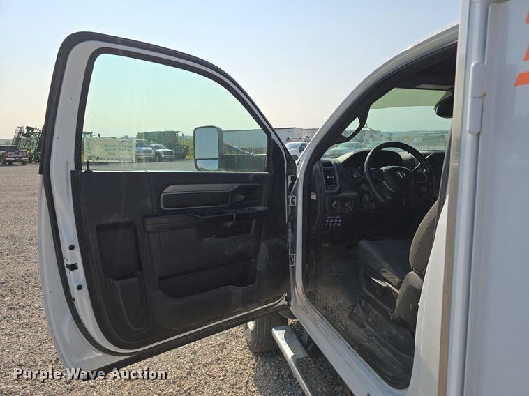 image for item DS4831 2021 Dodge Ram 5500HD utility / service truck