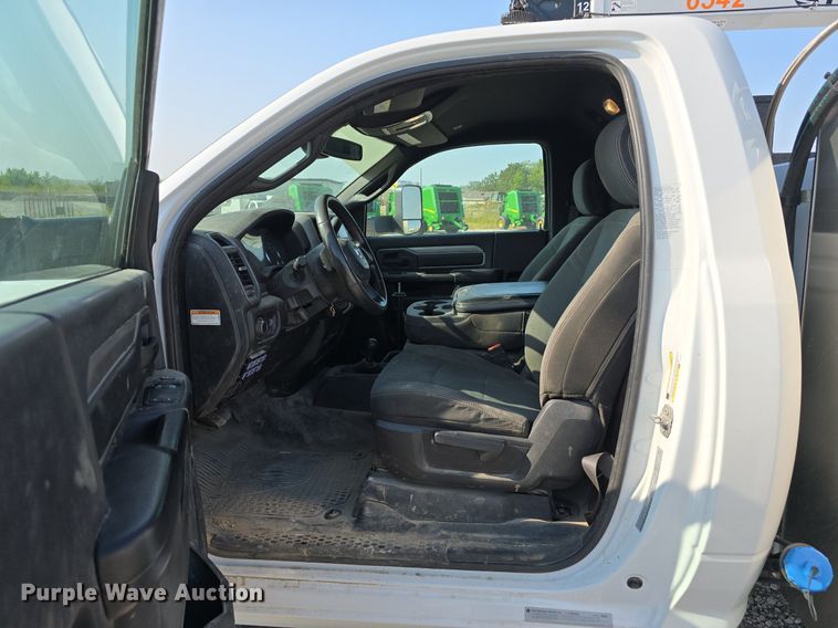 image for item DS4831 2021 Dodge Ram 5500HD utility / service truck