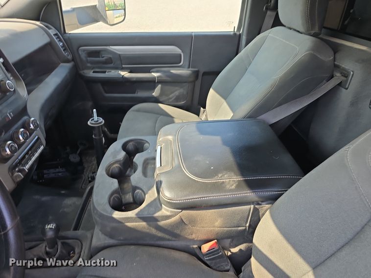 image for item DS4831 2021 Dodge Ram 5500HD utility / service truck