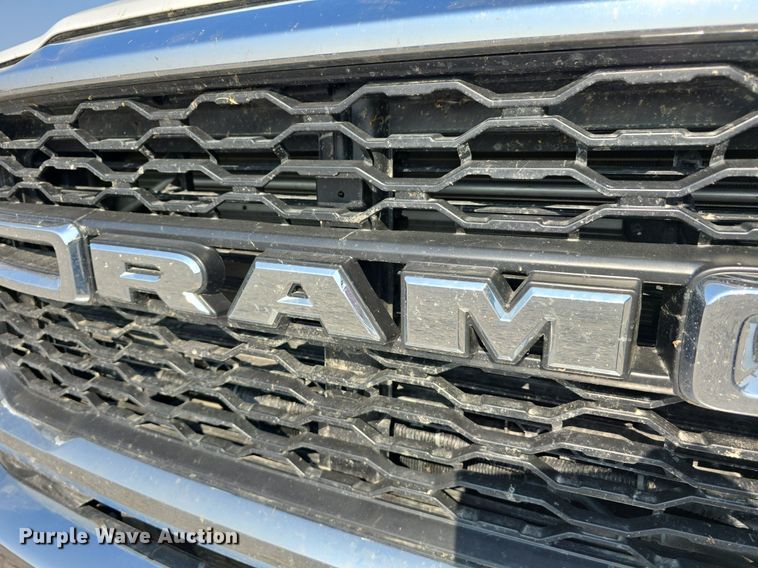 image for item DS4831 2021 Dodge Ram 5500HD utility / service truck