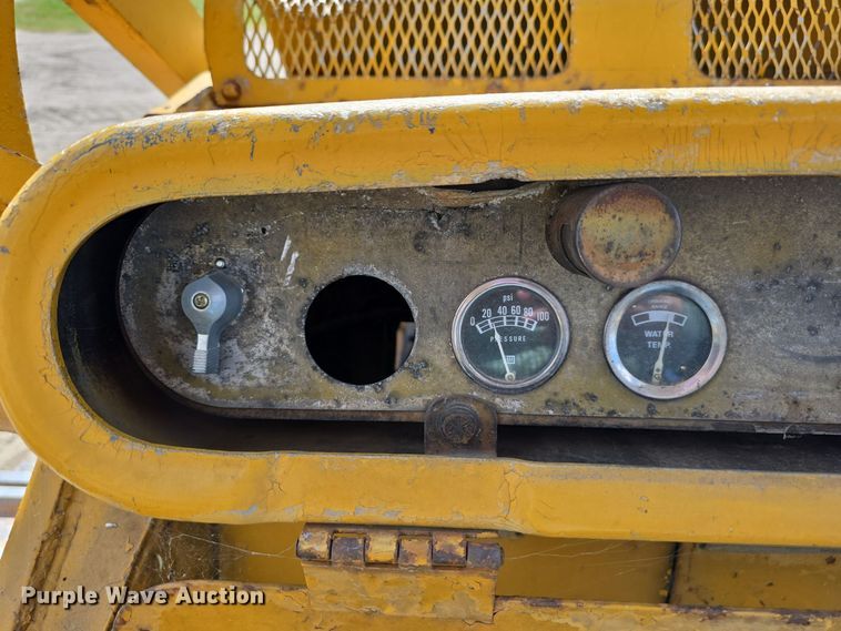 image for item DS4873 1965 Caterpillar 977H track loader