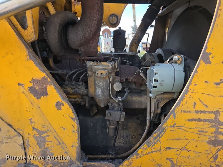 image for item DS4873 1965 Caterpillar 977H track loader