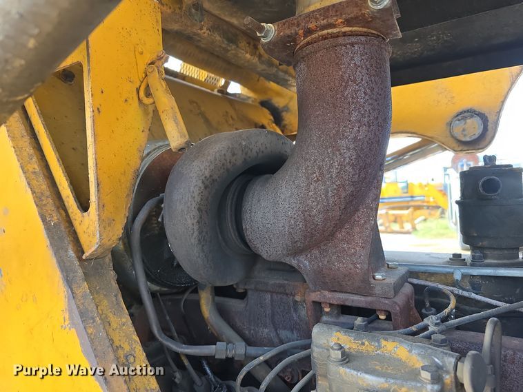 image for item DS4873 1965 Caterpillar 977H track loader