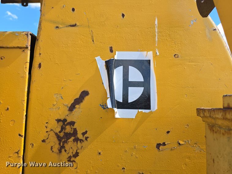 image for item DS4873 1965 Caterpillar 977H track loader