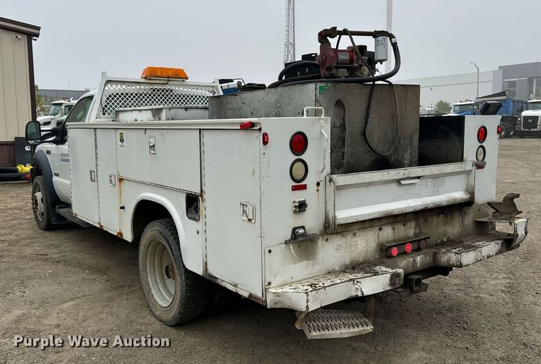 image for item DT2000 2007 Ford  F550 Super Duty XL utility / service truck