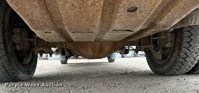 image for item DT2000 2007 Ford  F550 Super Duty XL utility / service truck