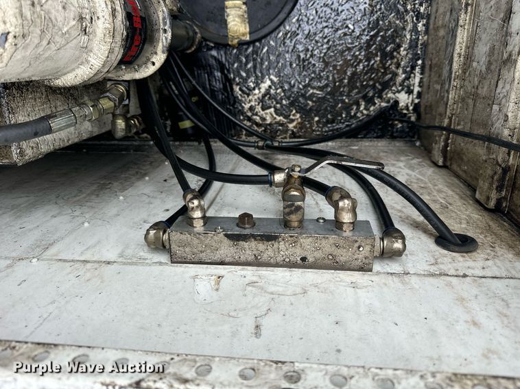 image for item DT2000 2007 Ford  F550 Super Duty XL utility / service truck