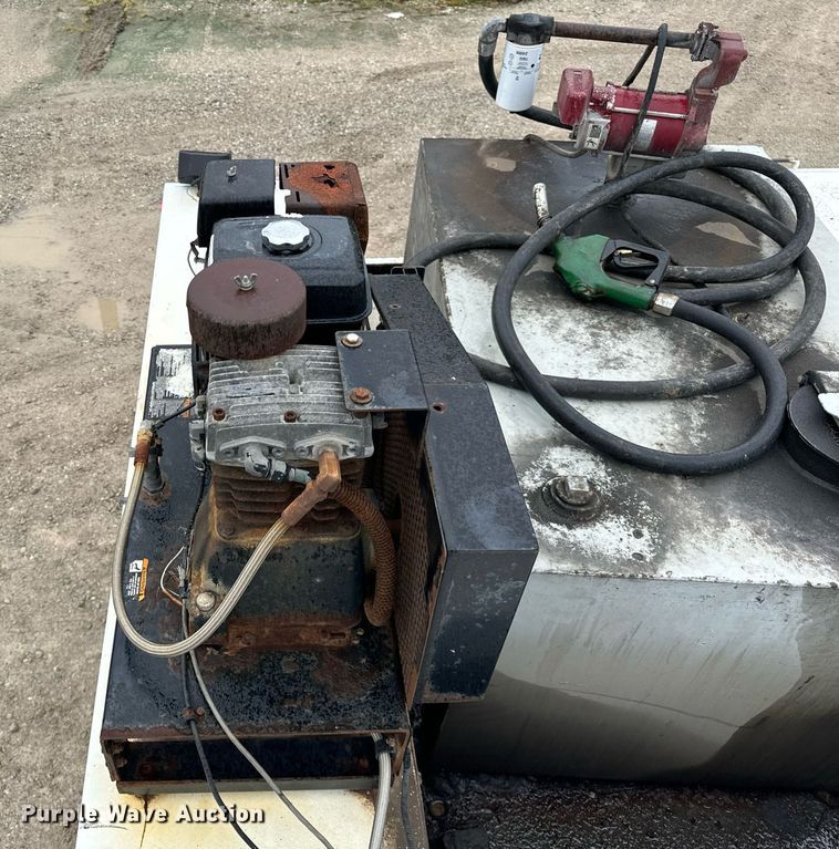 image for item DT2000 2007 Ford  F550 Super Duty XL utility / service truck