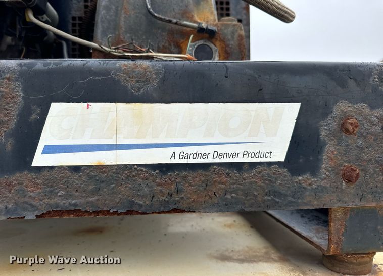 image for item DT2000 2007 Ford  F550 Super Duty XL utility / service truck