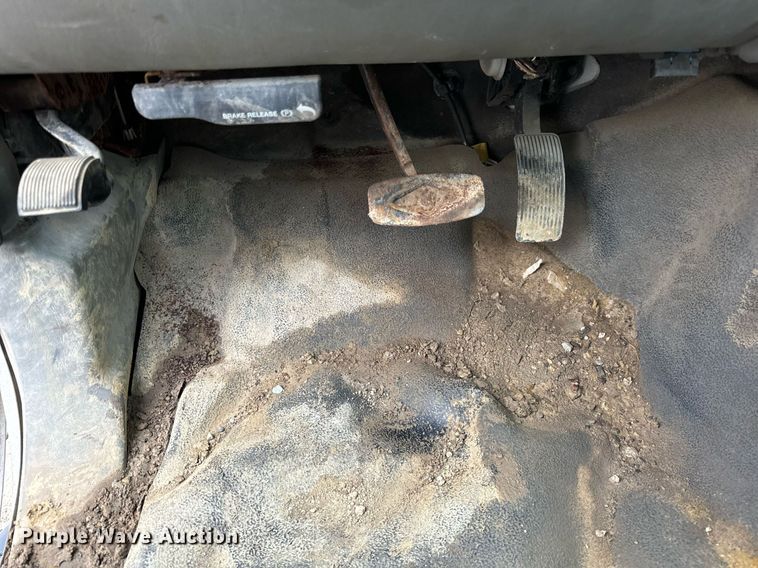 image for item DT2000 2007 Ford  F550 Super Duty XL utility / service truck