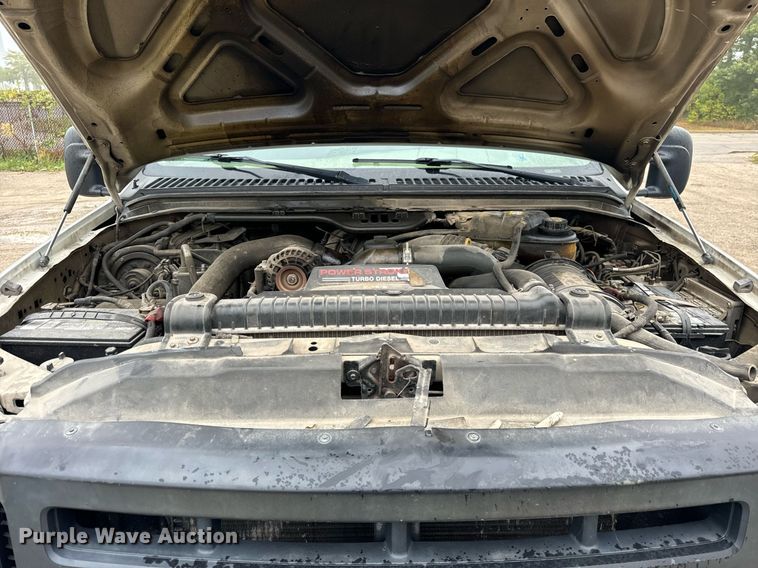 image for item DT2000 2007 Ford  F550 Super Duty XL utility / service truck