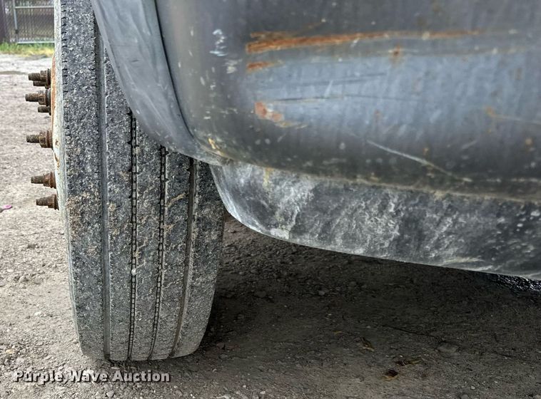 image for item DT2000 2007 Ford  F550 Super Duty XL utility / service truck