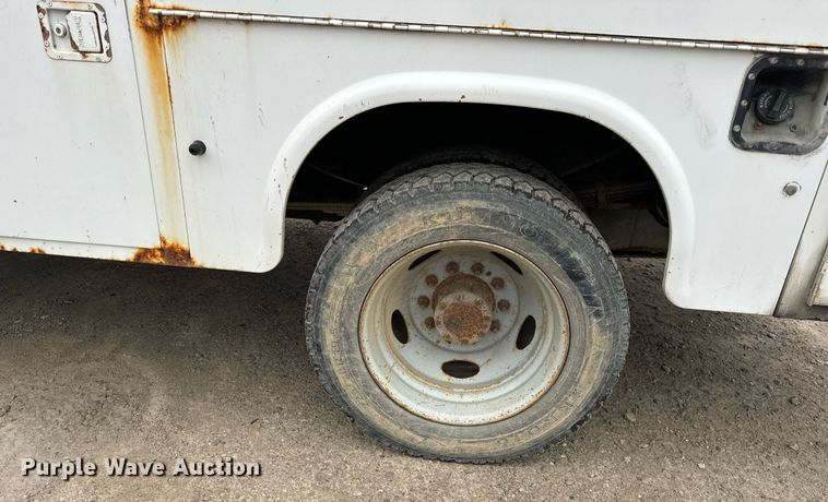 image for item DT2000 2007 Ford  F550 Super Duty XL utility / service truck