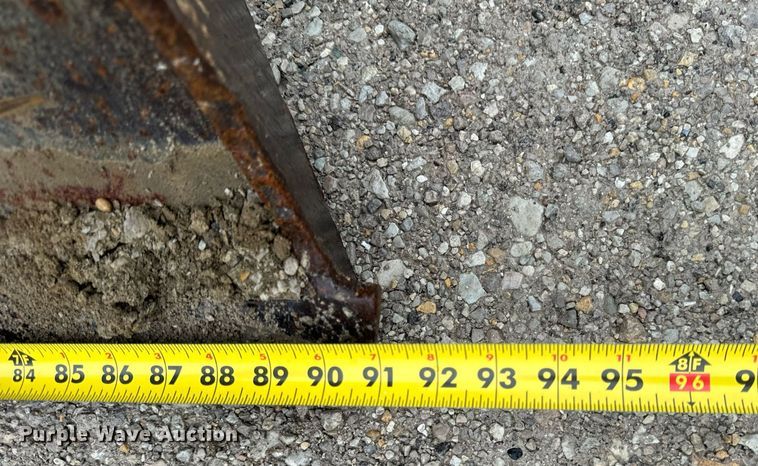 image for item DT2003 2012 John Deere 85D mini excavator