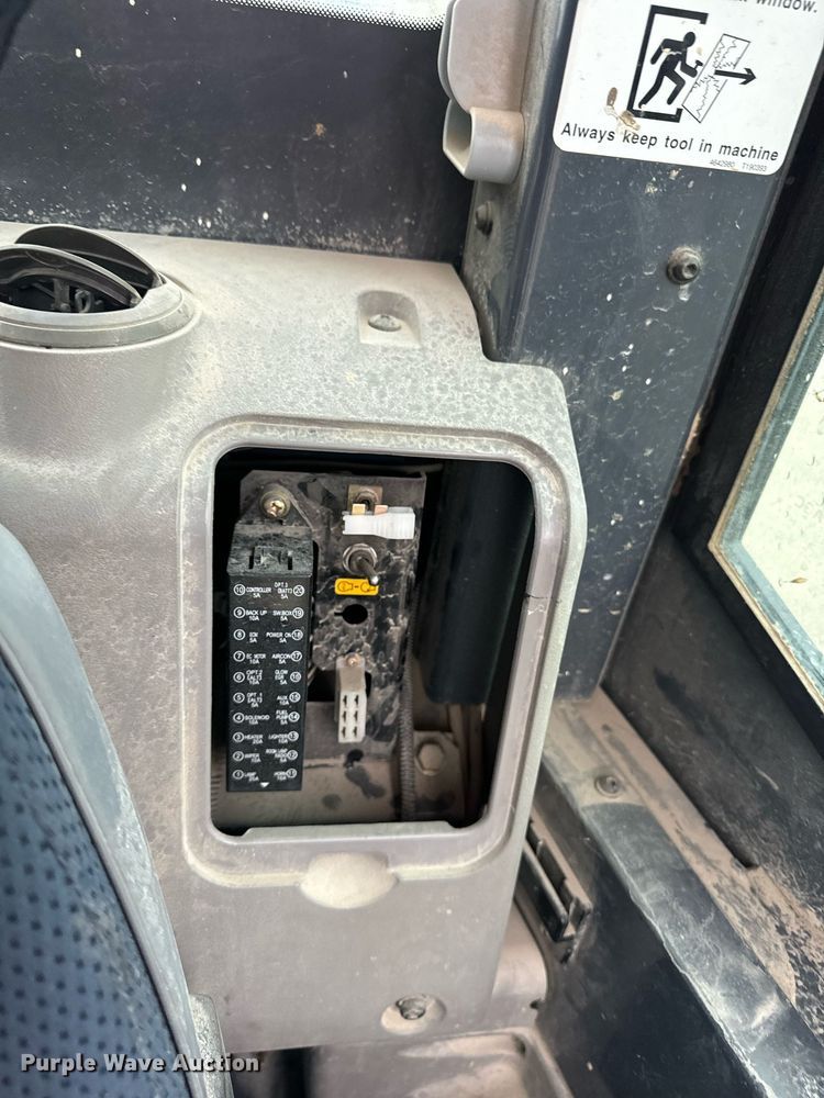 image for item DT2003 2012 John Deere 85D mini excavator