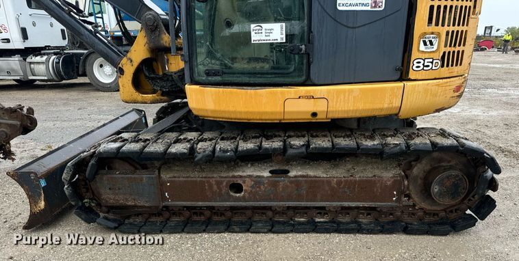 image for item DT2003 2012 John Deere 85D mini excavator