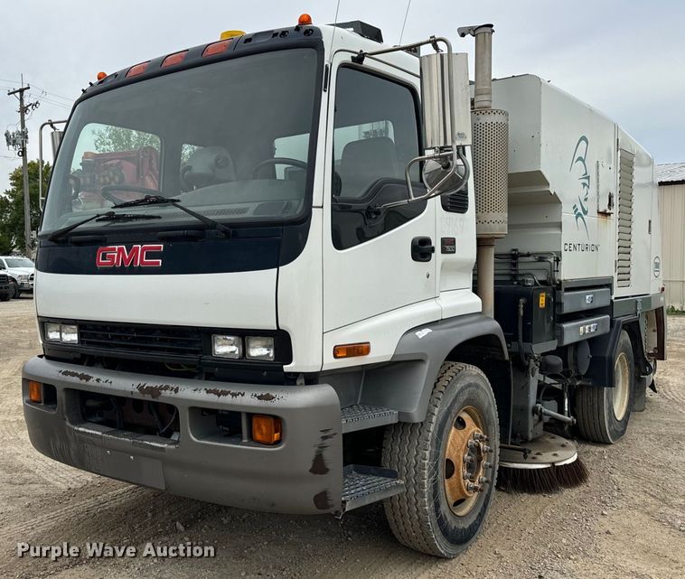 image for item DT2004 2005 GMC T7500 street sweeper truck