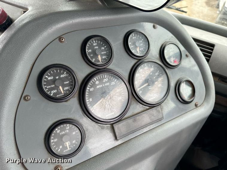 image for item DT2004 2005 GMC T7500 street sweeper truck