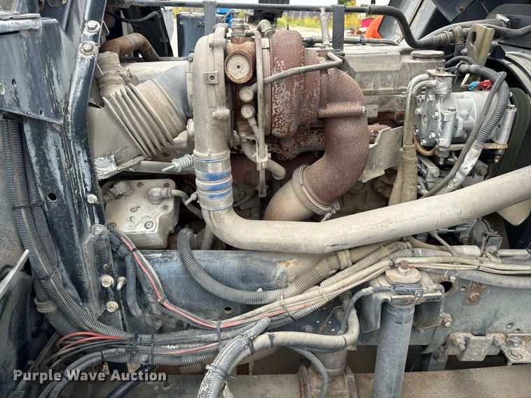 image for item DT2004 2005 GMC T7500 street sweeper truck