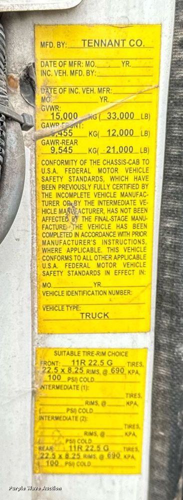 image for item DT2004 2005 GMC T7500 street sweeper truck