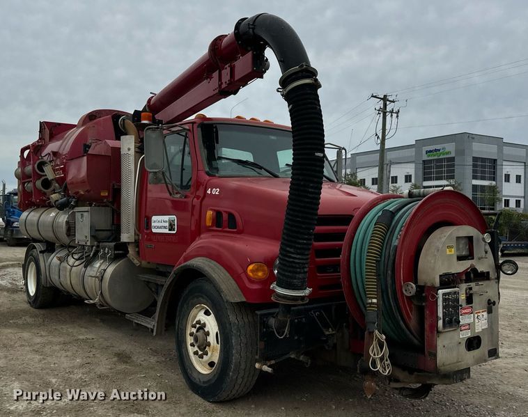 image for item DT2006 2002 Sterling  L-Line hydrovac truck