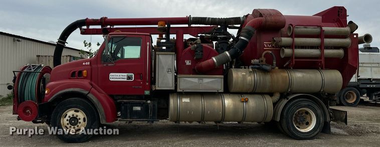 image for item DT2006 2002 Sterling  L-Line hydrovac truck