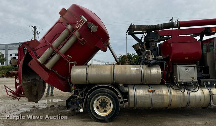 image for item DT2006 2002 Sterling  L-Line hydrovac truck