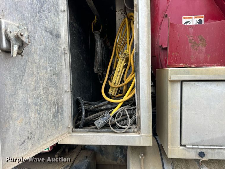 image for item DT2006 2002 Sterling  L-Line hydrovac truck