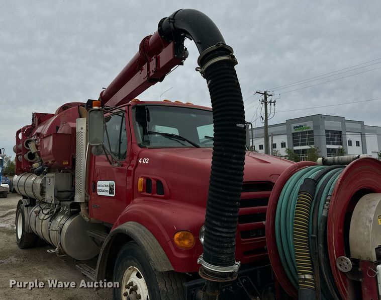 image for item DT2006 2002 Sterling  L-Line hydrovac truck
