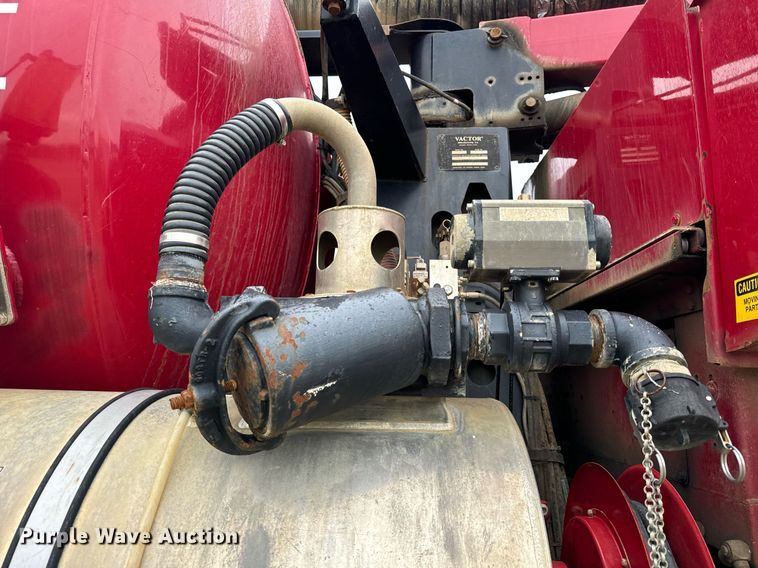 image for item DT2006 2002 Sterling  L-Line hydrovac truck