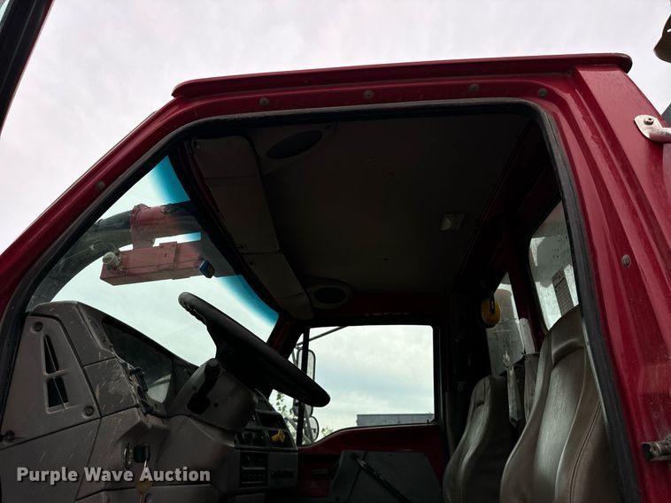 image for item DT2006 2002 Sterling  L-Line hydrovac truck