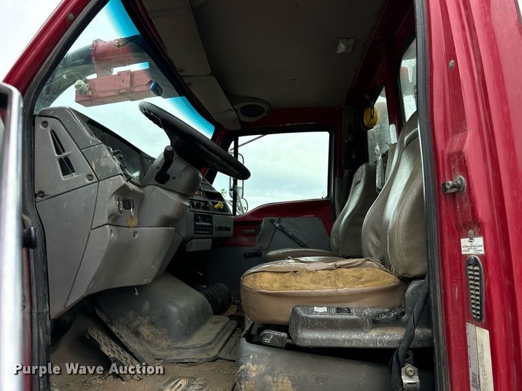 image for item DT2006 2002 Sterling  L-Line hydrovac truck