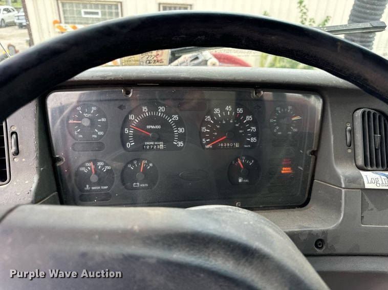 image for item DT2006 2002 Sterling  L-Line hydrovac truck