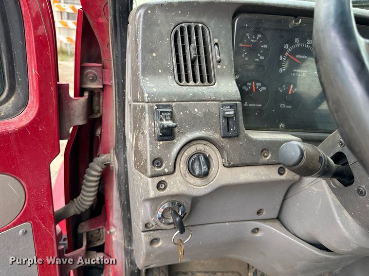 image for item DT2006 2002 Sterling  L-Line hydrovac truck